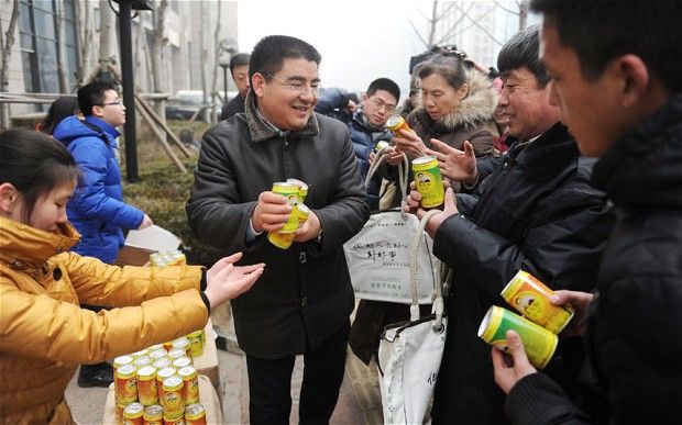 Kh&ocirc;ng kh&iacute; sạch đ&oacute;ng lon ở Trung Quốc