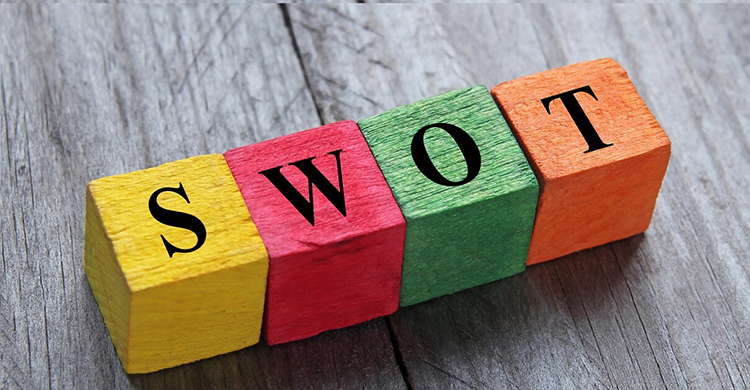 M&ocirc; h&igrave;nh SWOT