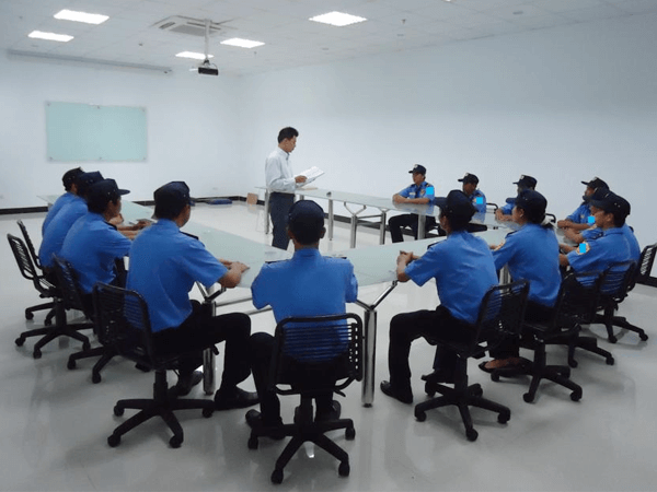 Cơ hội và thách thức của nghề nhân viên bảo vệ