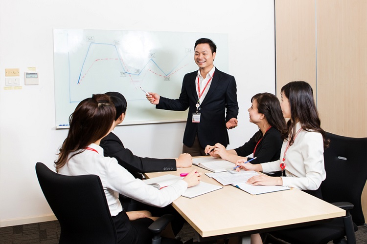 Quản lý nhân sự cần đóng góp ý kiến từ 2 chiều