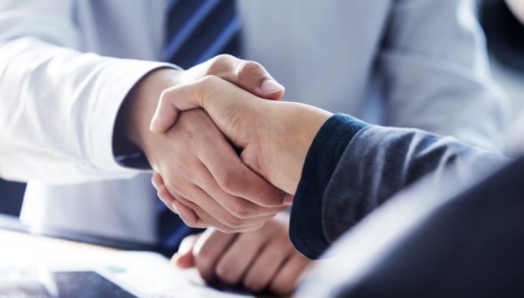 Khi thương lượng với nhà thầu hay đối tác đừng ngại thương lượng