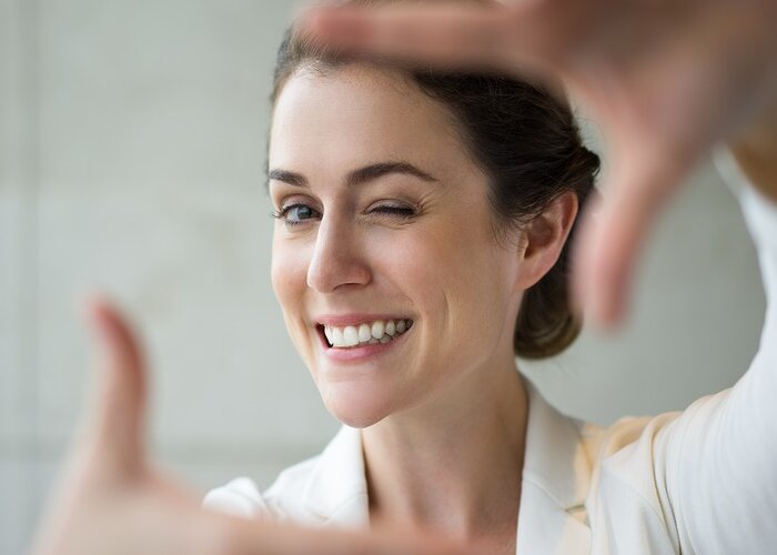 H&atilde;y mỉm cười thật nhiều