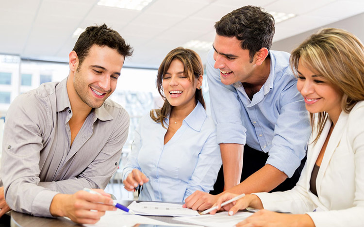 Kỹ năng giao tiếp khi l&agrave;m việc