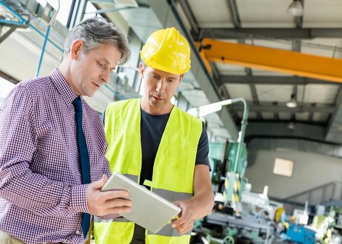 Nh&acirc;n vi&ecirc;n kiểm so&aacute;t chất lượng đầu v&agrave;o (IQC)