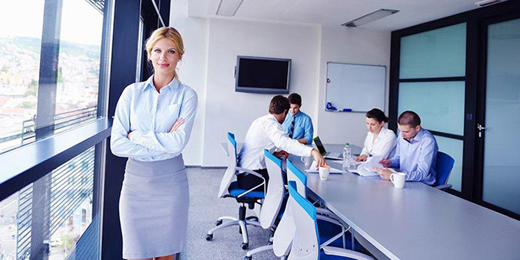 giám đốc nhân sự là ai