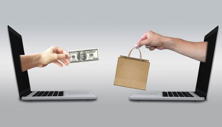 Mua h&agrave;ng trực tuyến l&agrave; một h&igrave;nh thức của E-commerce