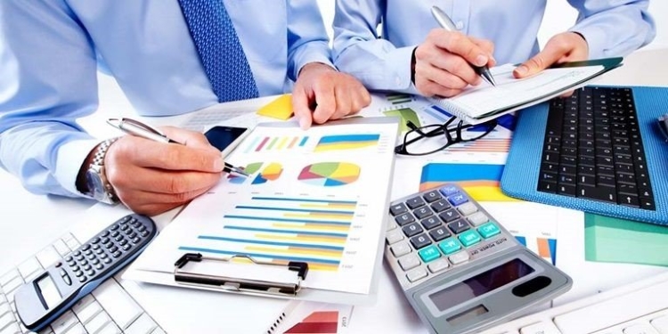 Nghiệp vụ ng&acirc;n h&agrave;ng đ&ograve;i hỏi kỹ năng t&iacute;nh to&aacute;n, l&agrave;m việc với con số cao