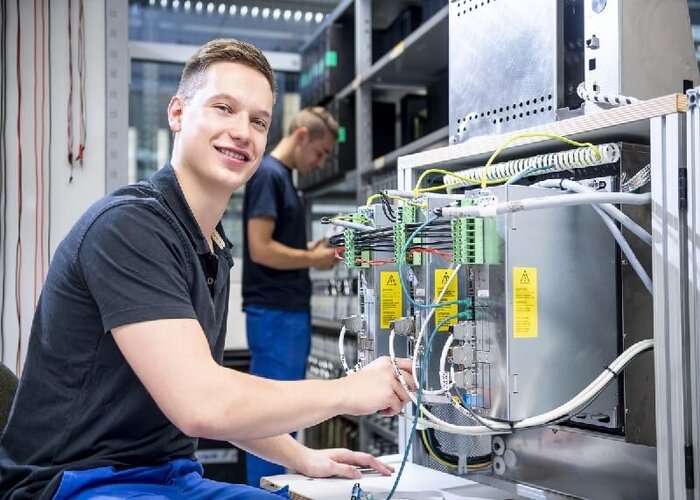 C&aacute;c c&ocirc;ng việc ch&iacute;nh của nh&acirc;n vi&ecirc;n kỹ thuật