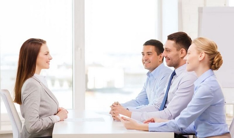 Chuy&ecirc;n vi&ecirc;n tư vấn tuyển dụng chuy&ecirc;n nghiệp