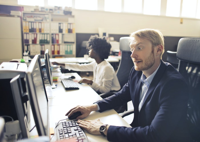 Kiểm soát hệ thống thông tin trong nội bộ của doanh nghiệp