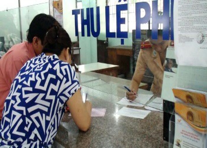 Khi n&agrave;o phải nộp lệ ph&iacute;