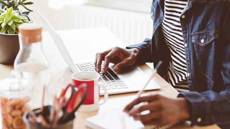 Copywriter l&agrave; một ng&agrave;nh viết l&aacute;ch