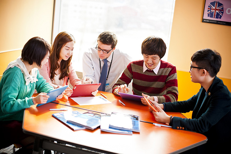 Teaching assistant - trợ giảng tiếng anh l&agrave; g&igrave; 