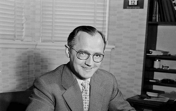 Founder là gì 2 a