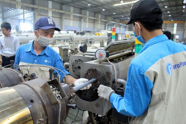 Quản l&yacute; c&ocirc;ng nghiệp bao gồm những hoạt động n&agrave;o?