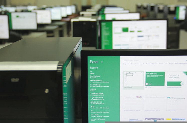 6 l&yacute; do kh&ocirc;ng n&ecirc;n d&ugrave;ng excel để quản l&yacute; nh&acirc;n sự