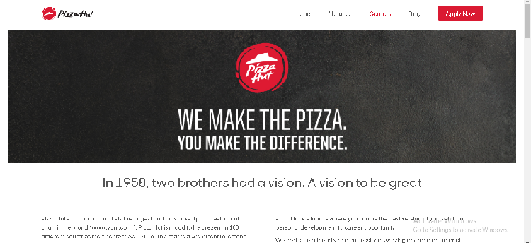 Trang tuyển dụng của Pizza Hut với logo v&agrave; slogan quen thuộc