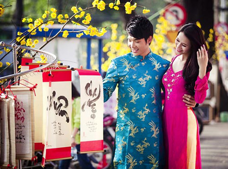 Xem hướng xuất h&agrave;nh đầu năm