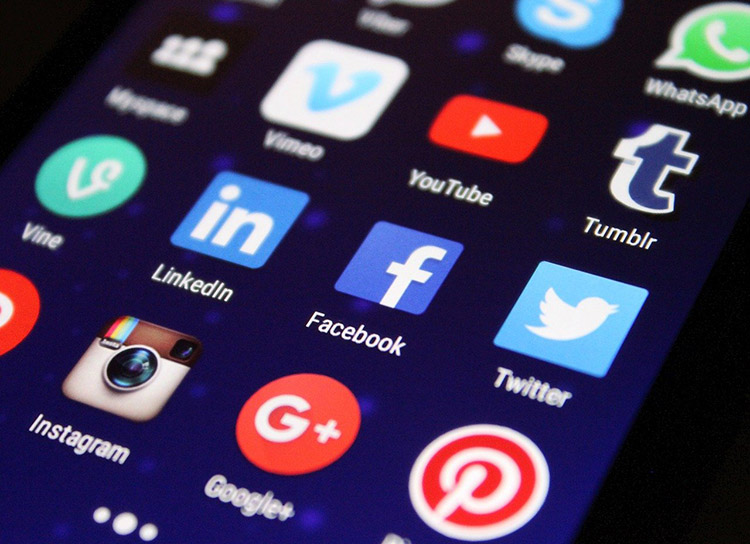 Những c&ocirc;ng việc của người l&agrave;m PR tr&ecirc;n Facebook