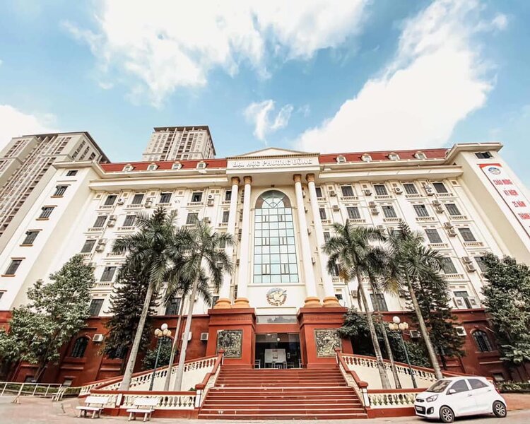 Cơ sở vật chất Đại học Phương Đ&ocirc;ng