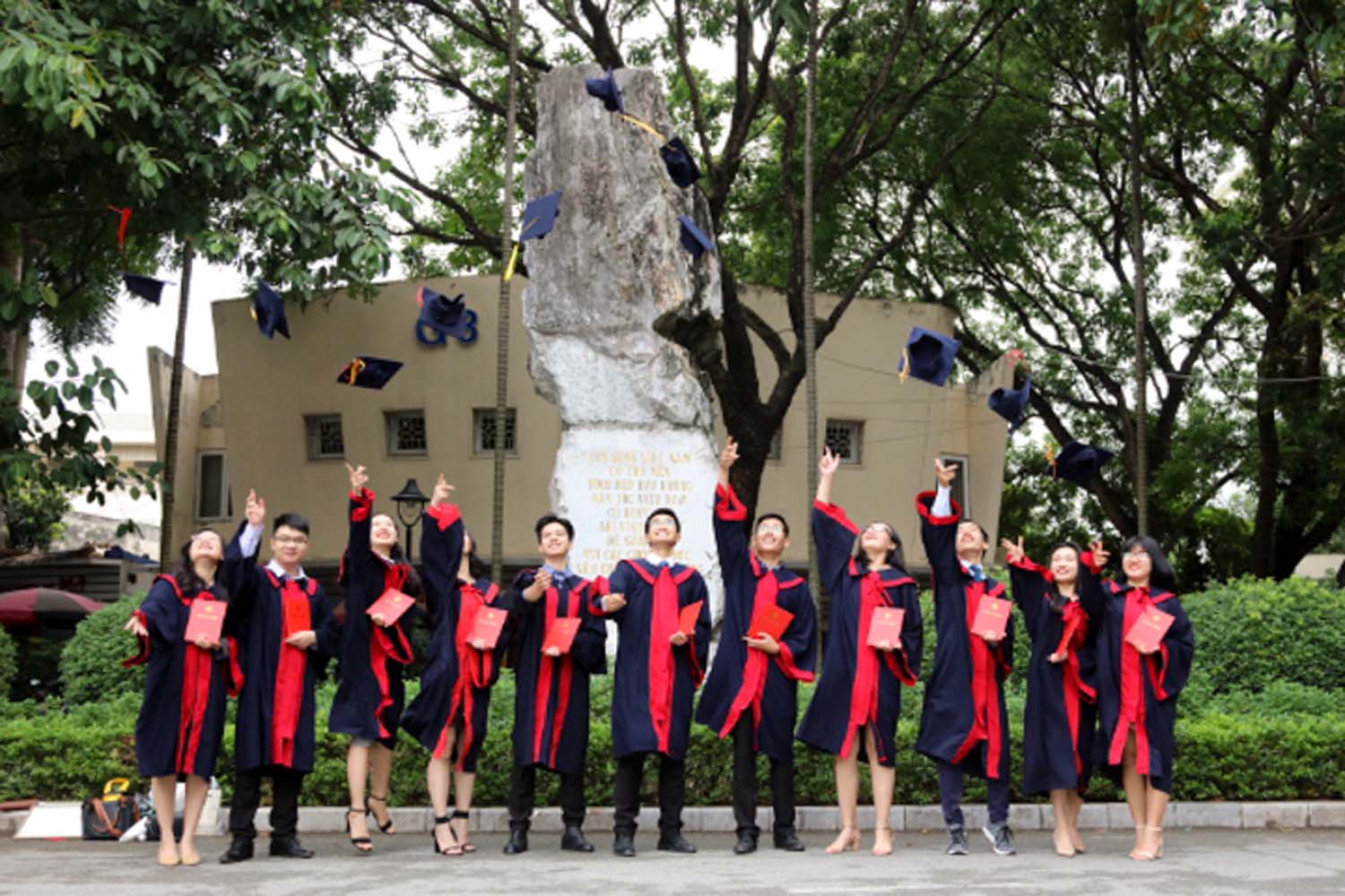 Khoa Luật Đại học Quốc gia Hà Nội: Gắn liền lý thuyết với thực hành