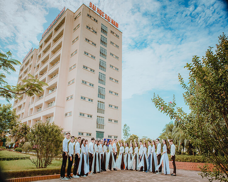 Review cơ sở vật chất của DNU