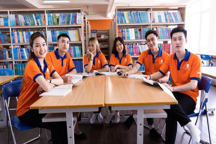 Hệ thống thư viện xịn x&ograve; của Đại học Đại Nam
