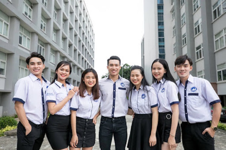 Giải đáp mọi thắc mắc về trường đại học tài chính marketing