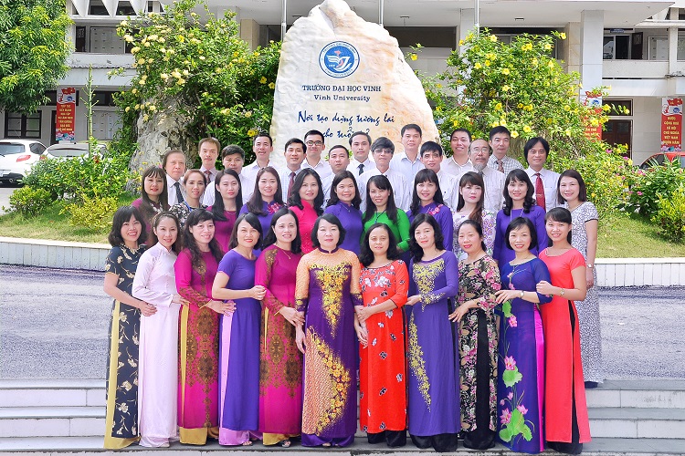 đội ngũ giảng vi&ecirc;n chất lượng