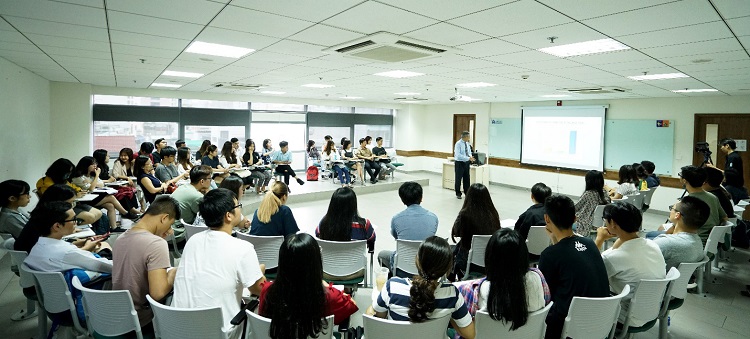 giảng đường kh&ocirc;ng bục giảng