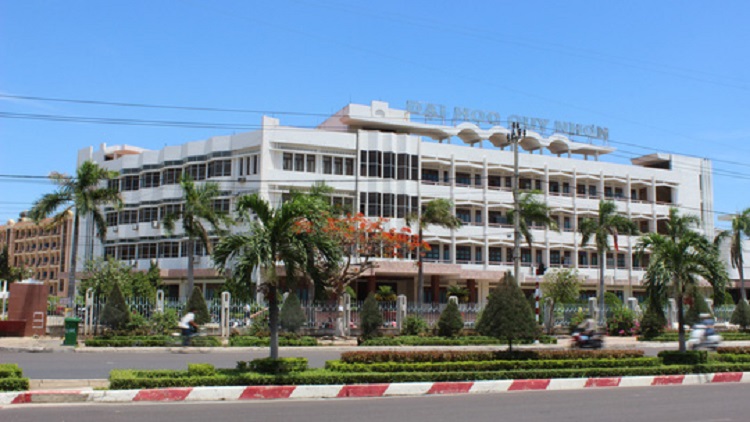 Trường đại học Quy Nhơn - C&oacute; đủ sức để thu h&uacute;t sinh vi&ecirc;n?&nbsp;