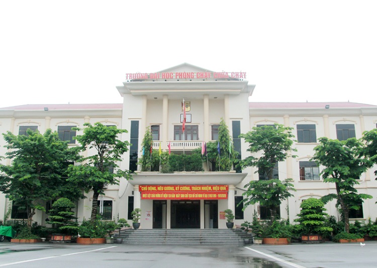 dai học phong chay chua chay