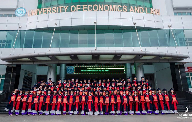 c&aacute;c ng&agrave;nh v&agrave; bậc đ&agrave;o tạo tại trường đại học kinh tế luật tp hcm