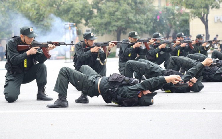 những k&igrave; tập tận kh&oacute;i lửa