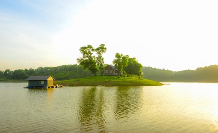 Khu sinh thái hồ Đồng Mô