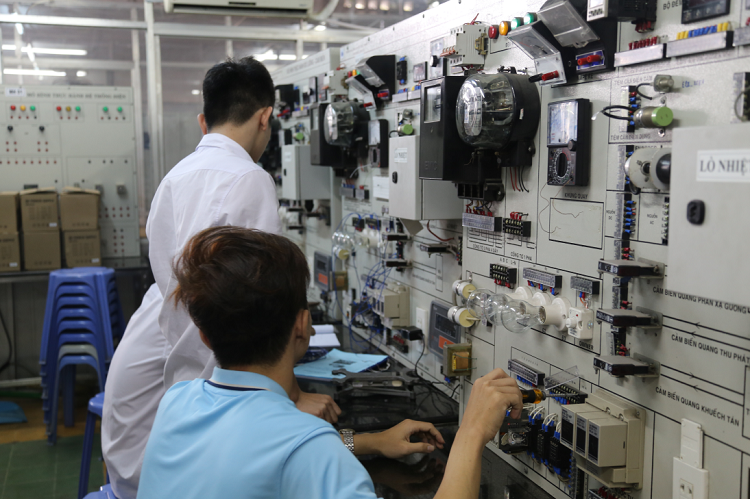 có hay không nên học ngành kỹ thuật công nghiệp?