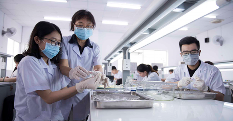 G&oacute;c khuất của người l&agrave;m ng&agrave;nh X&eacute;t Nghiệm Y học