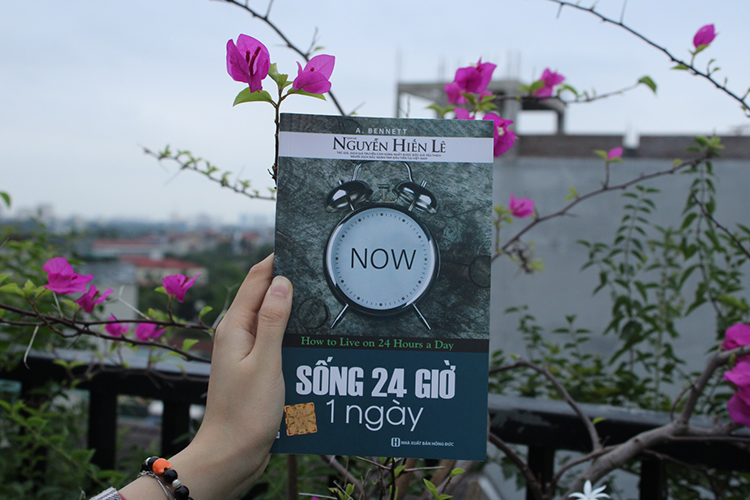  S&aacute;ch quản l&yacute; thời gian - Sống 24h 1 ng&agrave;y
