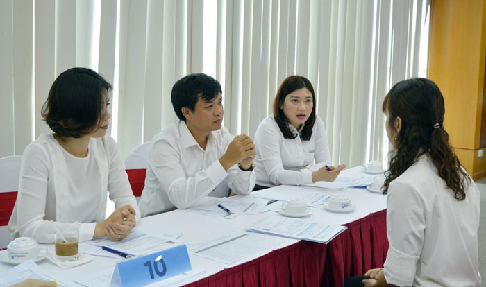 Quy tr&igrave;nh thi tuyển v&agrave;o ng&acirc;n h&agrave;ng VietinBank