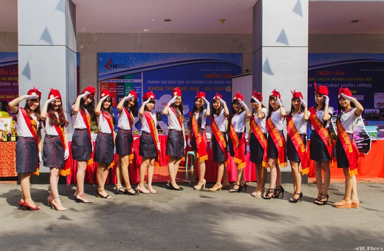 Đ&ocirc;̀ng phục đẹp