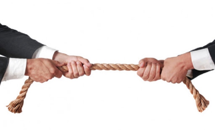 Tranh chấp lao động là gì? Giảm thiểu tranh chấp lao động có khó?