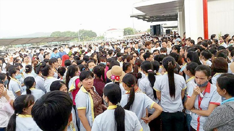 Những đặc điểm của đ&igrave;nh c&ocirc;ng tại Việt Nam