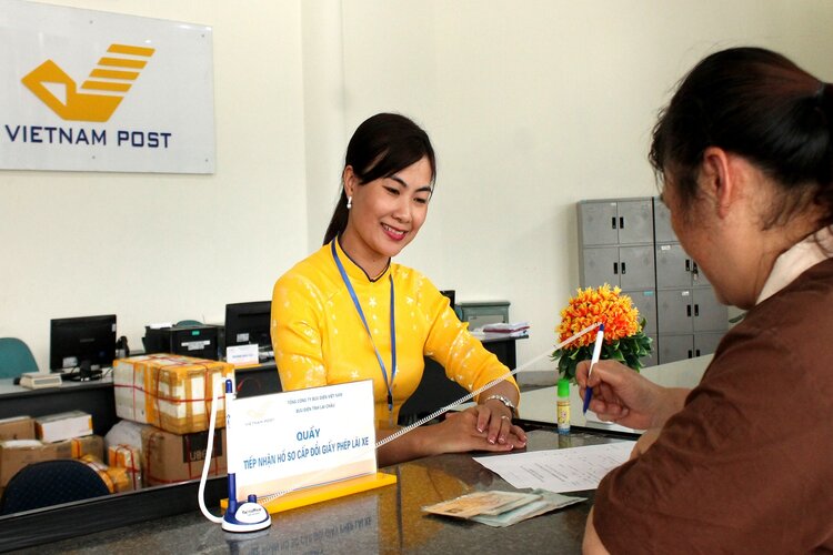 Giờ l&agrave;m việc của bưu điện TP. HCM