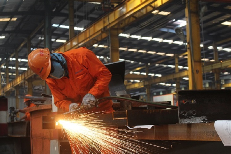 Danh mục nghề nặng nhọc, độc hại, lao động nặng nguy hiểm mới nhất