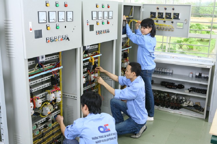 Tư vấn nghề nghiệp ngành điện công nghiệp