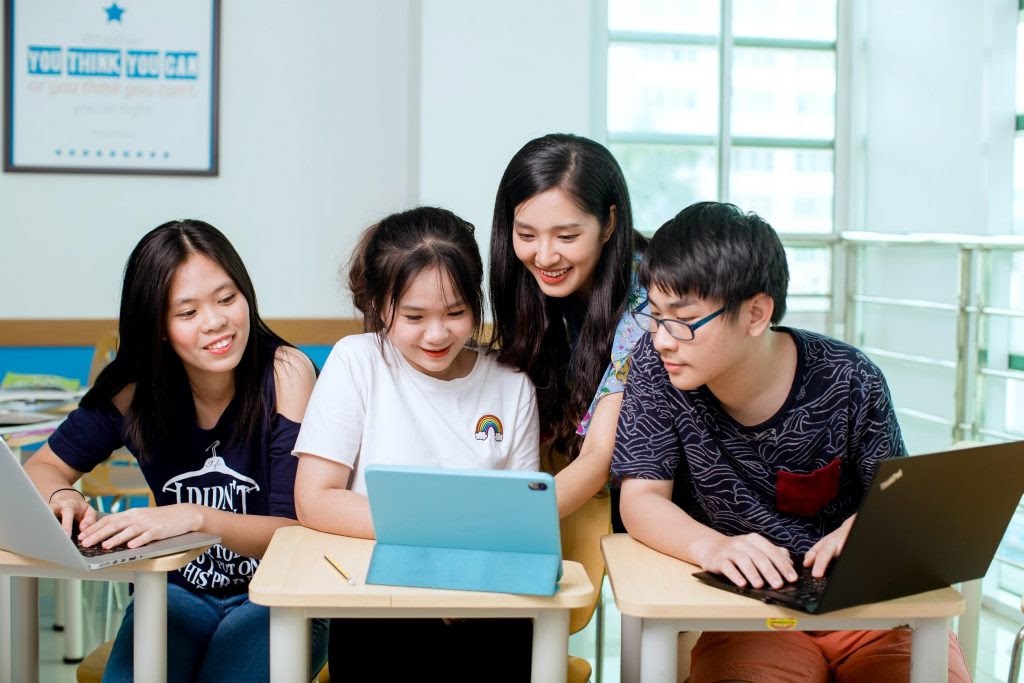 Kinh nghiệm sử dụng c&aacute;c phần mềm dịch tiếng Anh chuy&ecirc;n ng&agrave;nh c&ocirc;ng nghệ th&ocirc;ng tin online