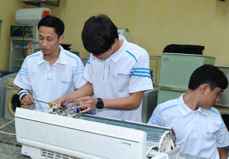 C&oacute; n&ecirc;n theo nghề điện lạnh hay kh&ocirc;ng
