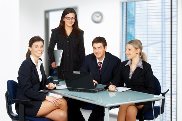 T&ugrave;y quy m&ocirc; mỗi doanh nghiệp m&agrave; c&ocirc;ng việc của nh&acirc;n vi&ecirc;n ph&aacute;p chế sẽ kh&aacute;c nhau