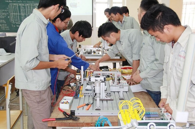 điện d&acirc;n dụng