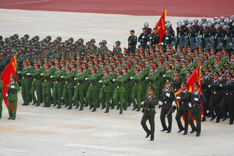 Một số th&ocirc;ng tin về sĩ quan qu&acirc;n đội